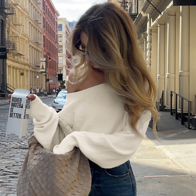 ASTRID | Off-Shoulder Mjuk Stickad Tröja